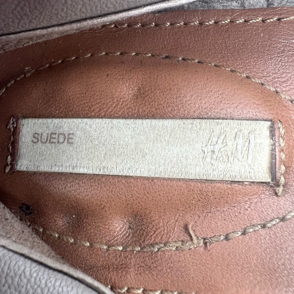 H&M Brown Suede Slip On Flat Loafer Size 37 Women's - Picture 2 of 9